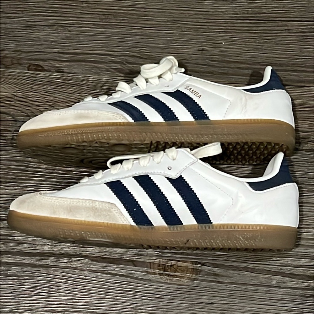 Adidas Samba Sneakers EUC Size US 5